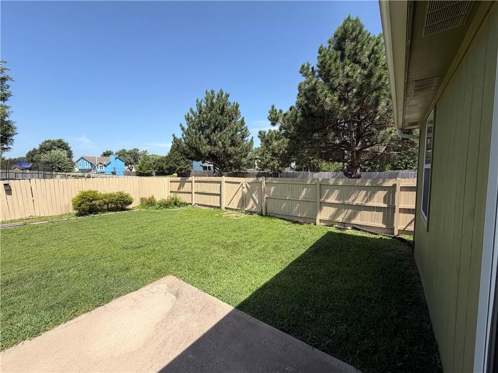 17300 Jennifer Street — photo 24