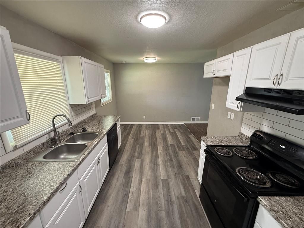 4214 Hardesty Avenue — photo 3