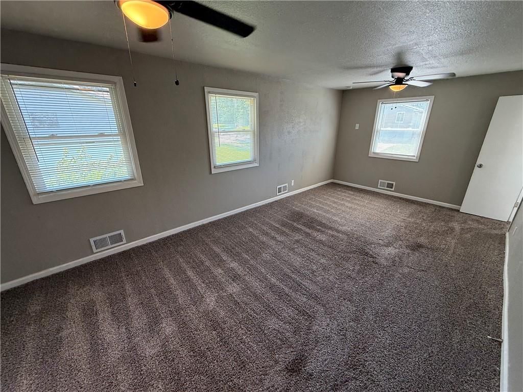 4214 Hardesty Avenue — photo 12