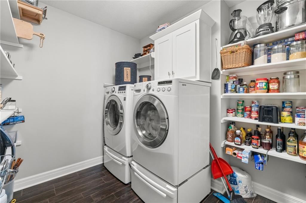 115 E 30th Street — photo 16