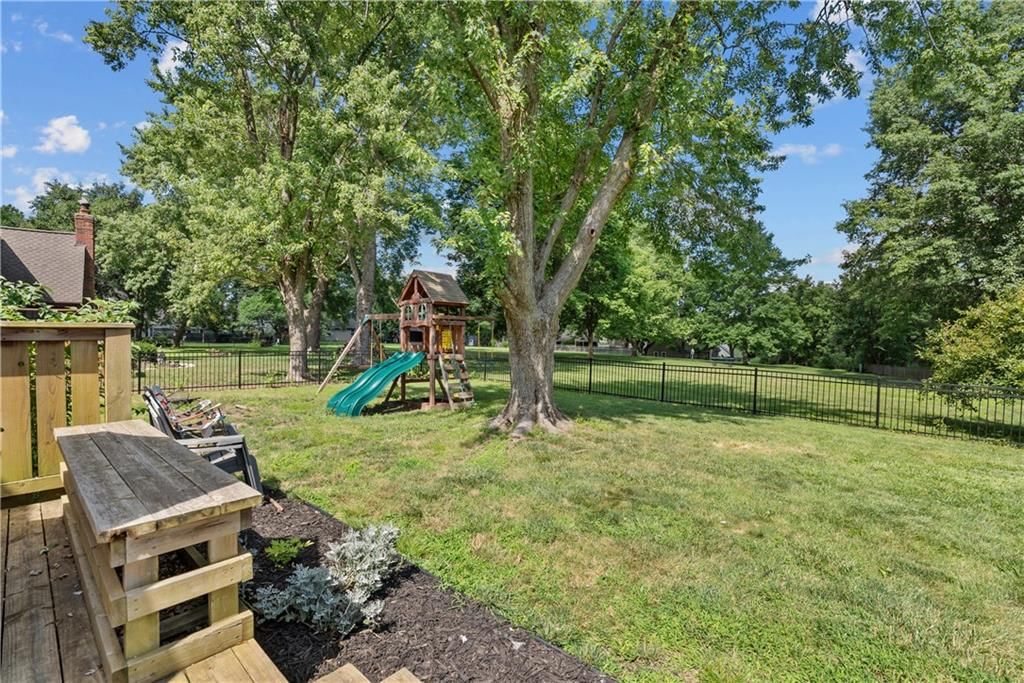 4000 NW Cimarron Street — photo 34