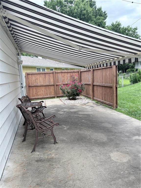 1613 N Mccoy Street — photo 17