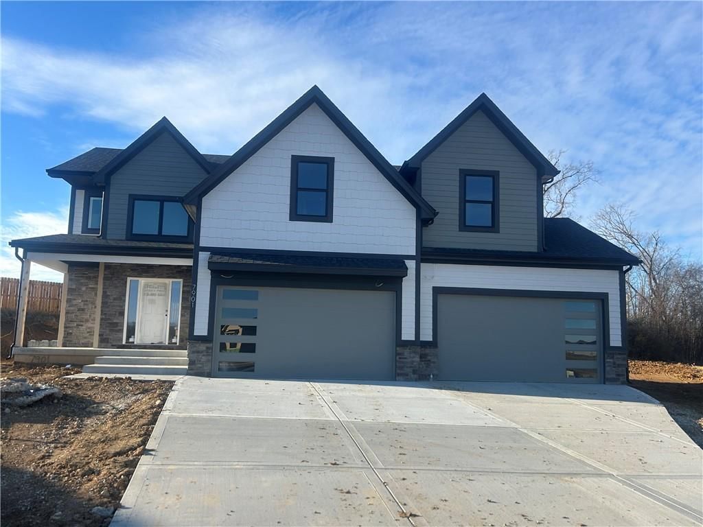 32810 E Perry Road, Grain Valley, MO