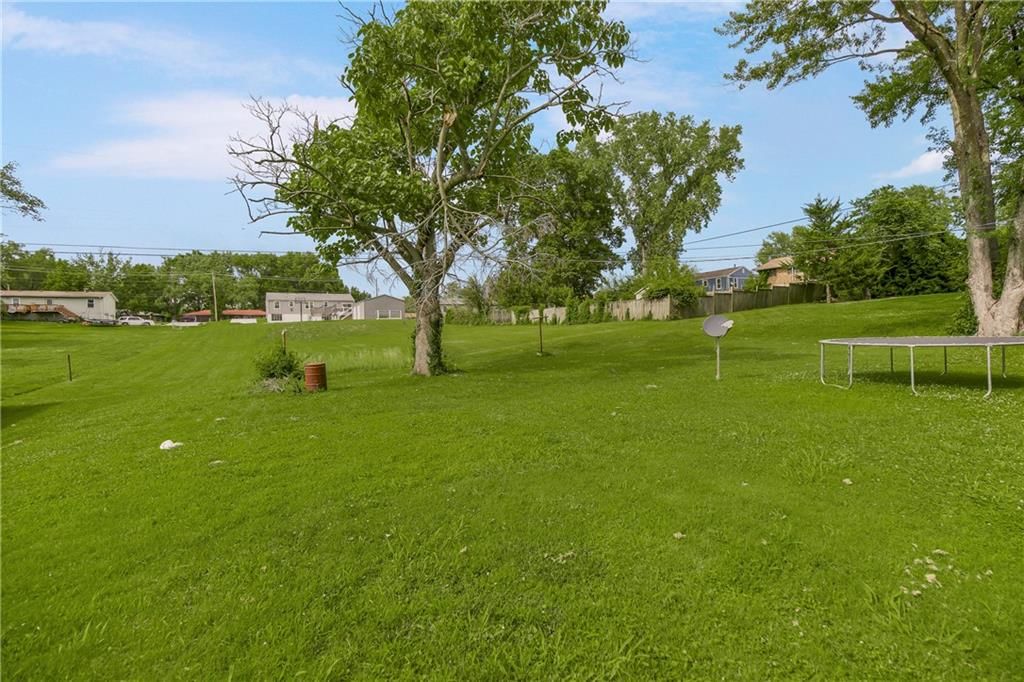 6216 YECKER Avenue — photo 16