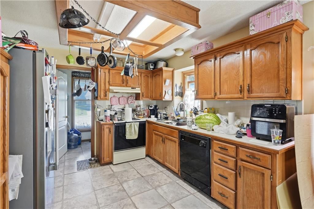 1108 Brook Court — photo 11
