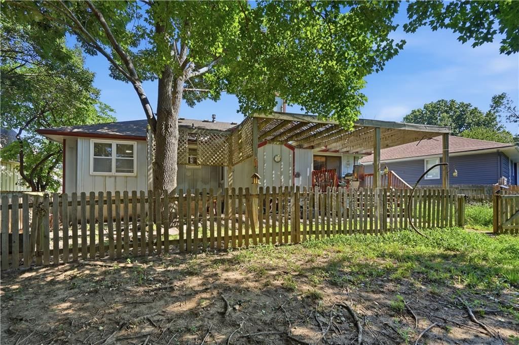1108 Brook Court — photo 28