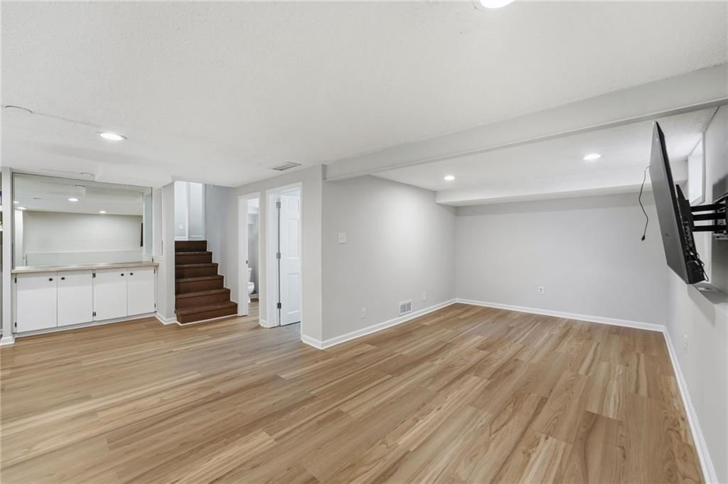 6809 Hadley Street — photo 38