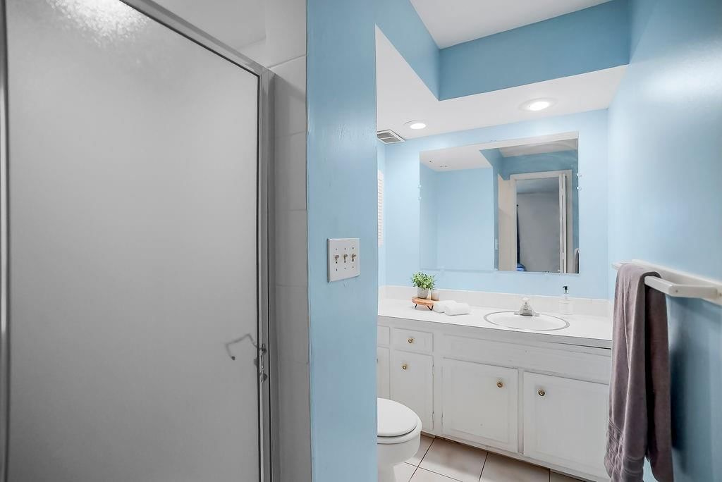 8221 Santa Fe Drive — photo 12