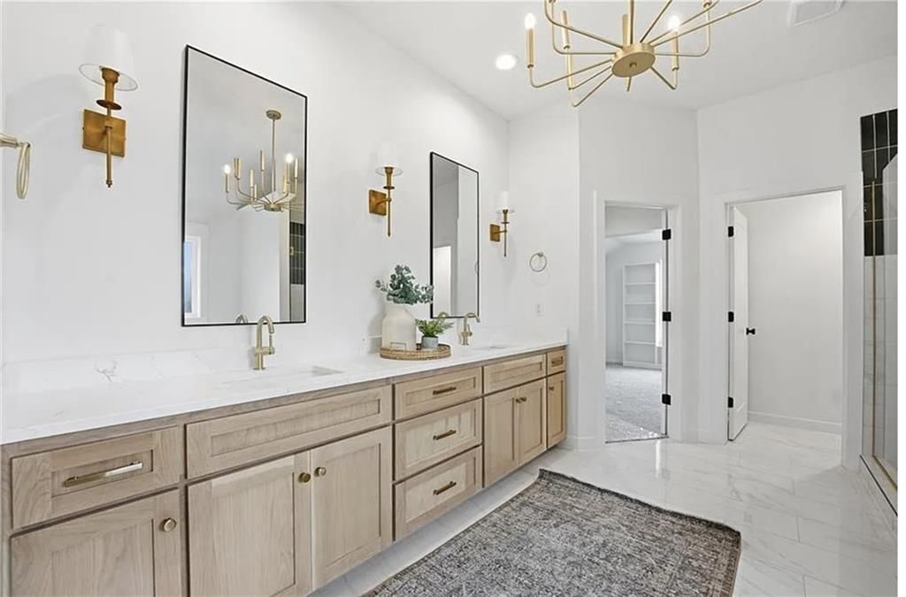 10304 N Oakland Avenue — photo 13