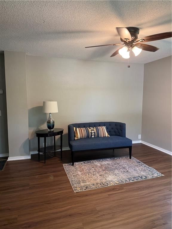 1413 W 4th Street — photo 3