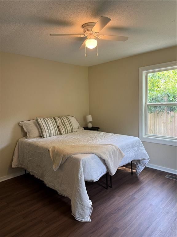 1413 W 4th Street — photo 24