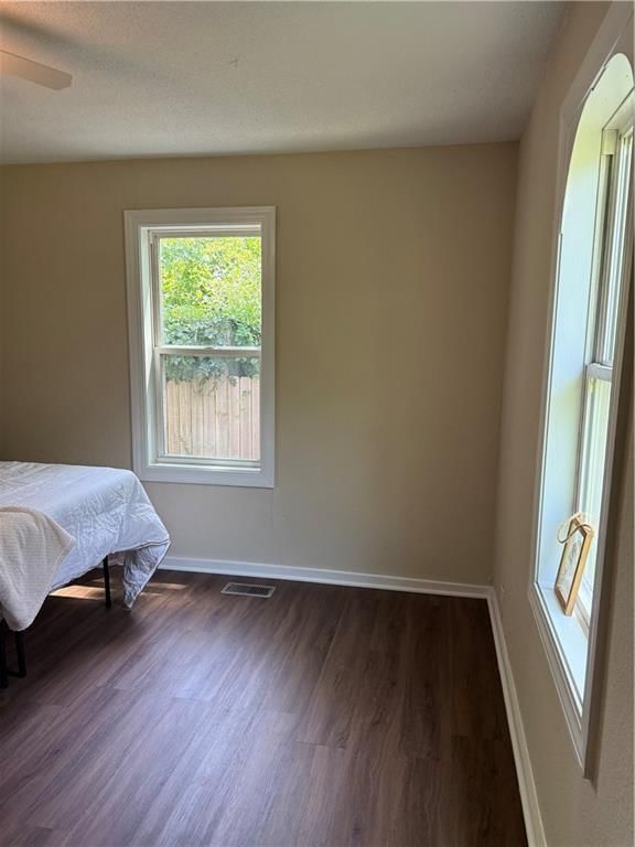 1413 W 4th Street — photo 25