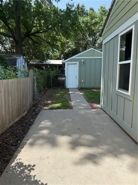 1413 W 4th Street — photo 28