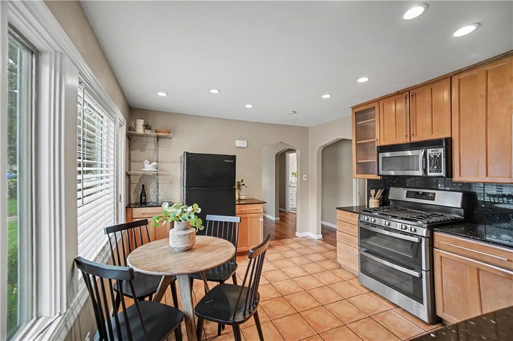 2200 W 74th Terrace — photo 12