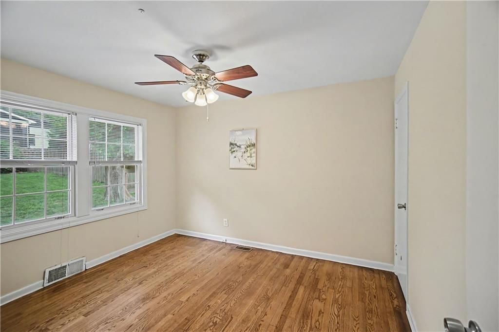 2200 W 74th Terrace — photo 13