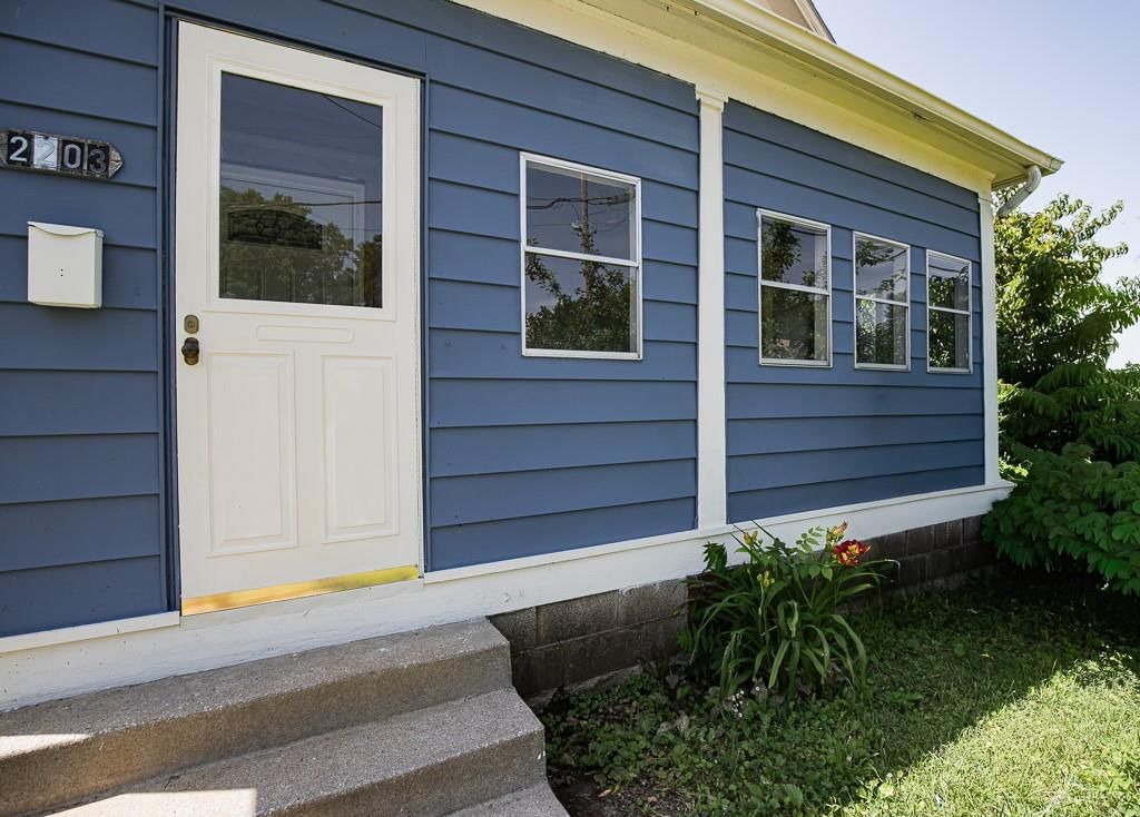 2203 E 37 Street — photo 3