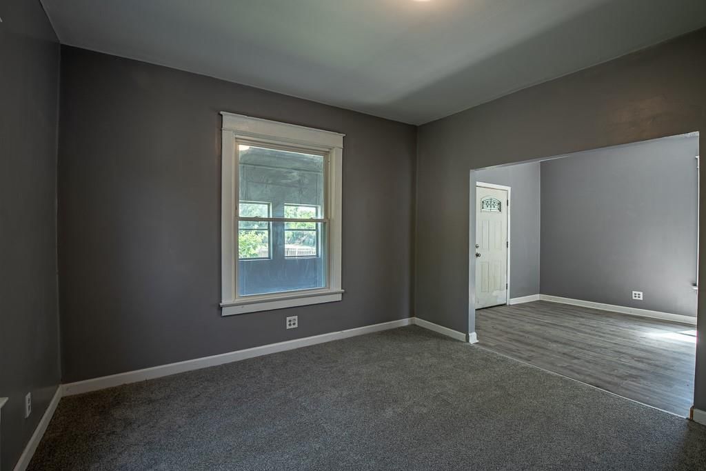 2203 E 37 Street — photo 7