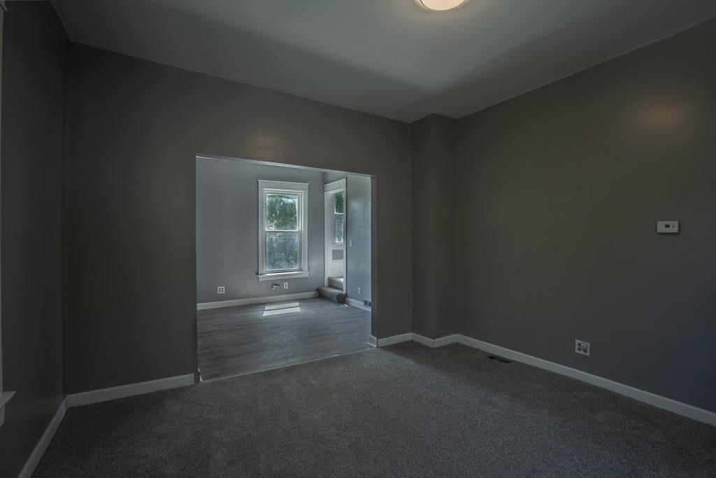 2203 E 37 Street — photo 17
