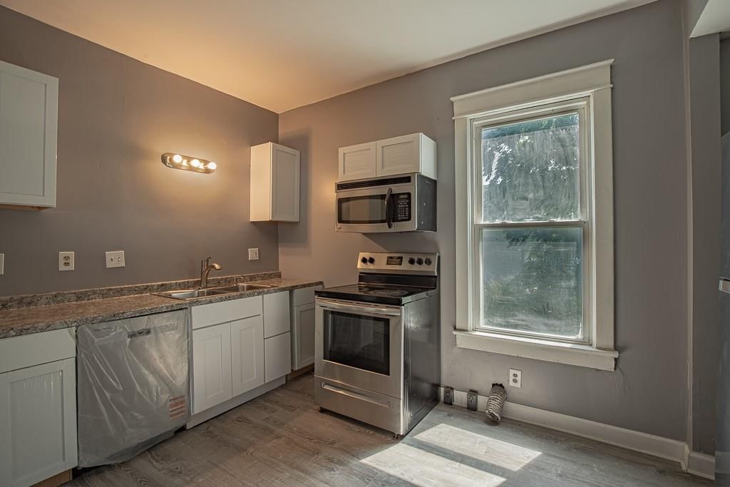 2203 E 37 Street — photo 22