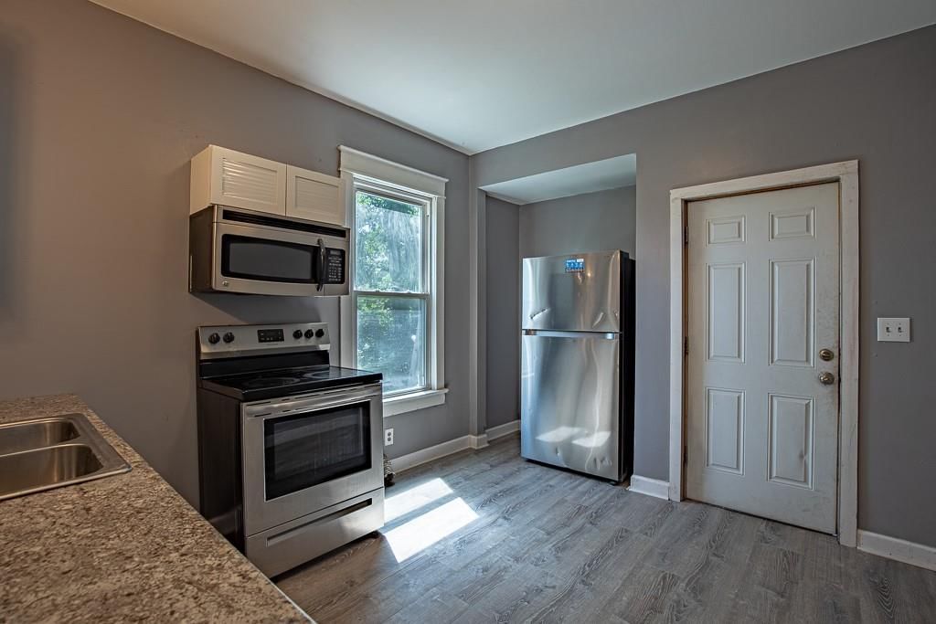 2203 E 37 Street — photo 23