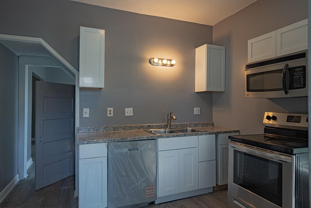 2203 E 37 Street — photo 26