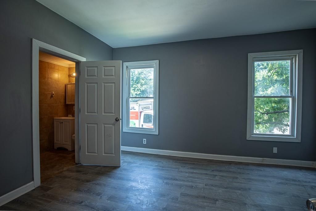 2203 E 37 Street — photo 30