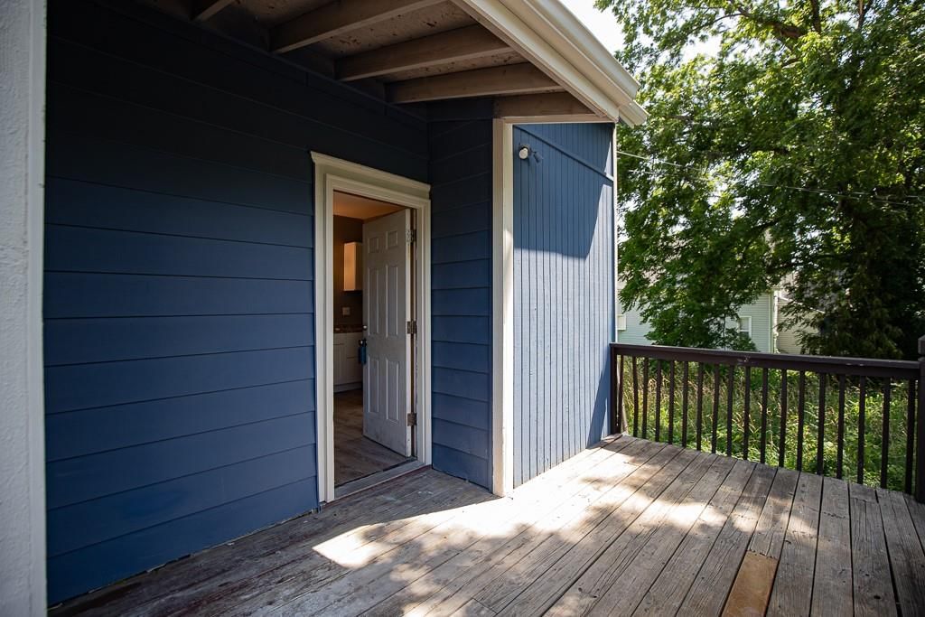 2203 E 37 Street — photo 49