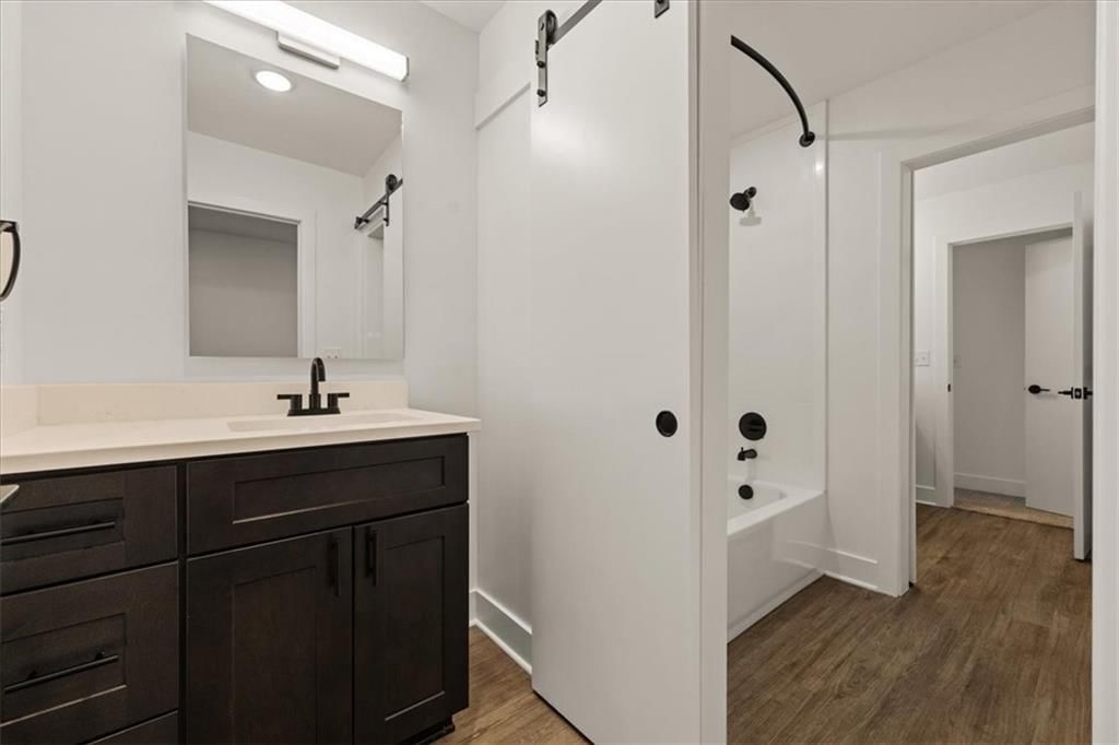1213 E 29th Street — photo 13