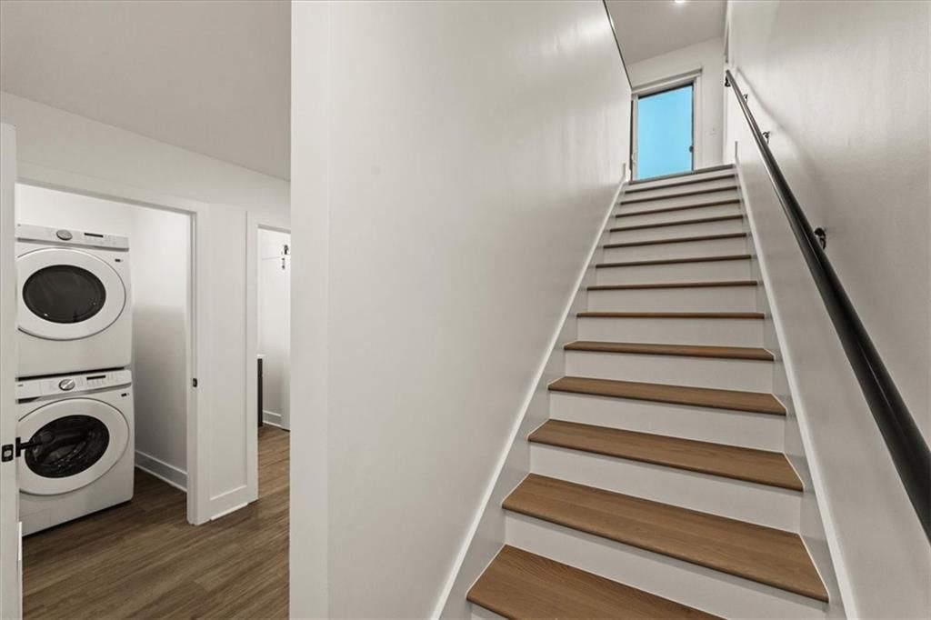 1213 E 29th Street — photo 16