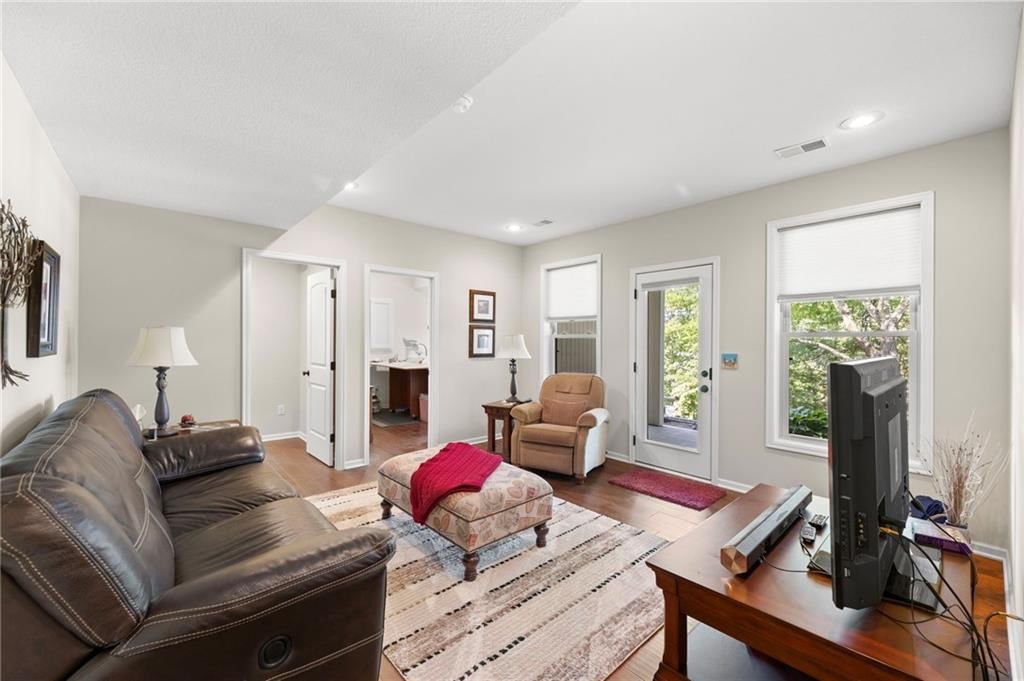 7832 ALDEN Road — photo 26