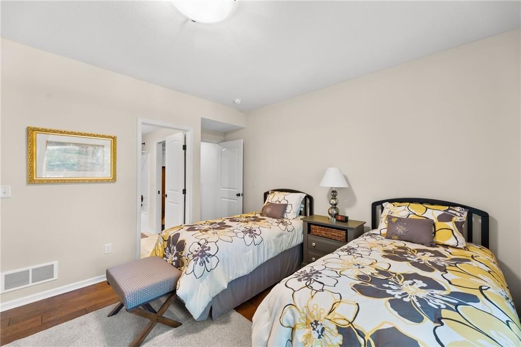 7832 ALDEN Road — photo 34
