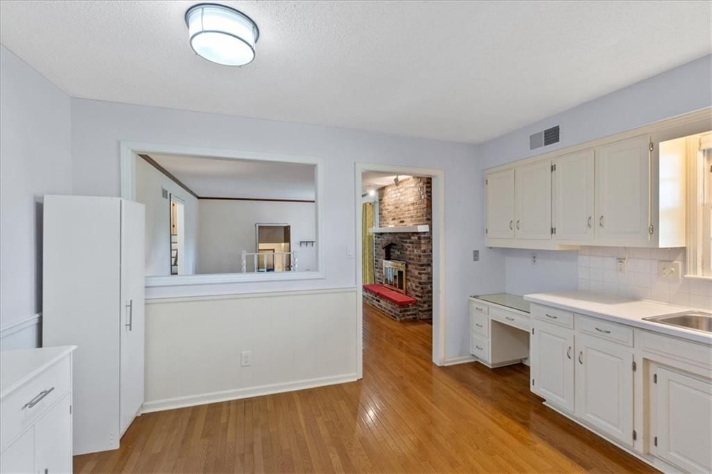 10215 W 101st Street — photo 12