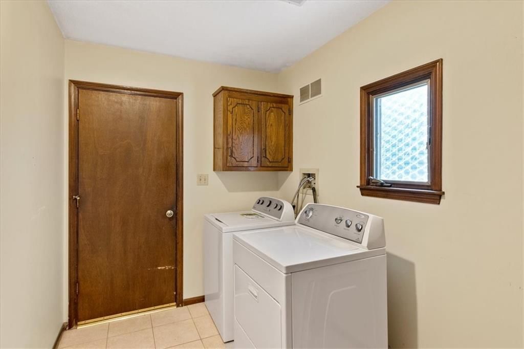 10215 W 101st Street — photo 23