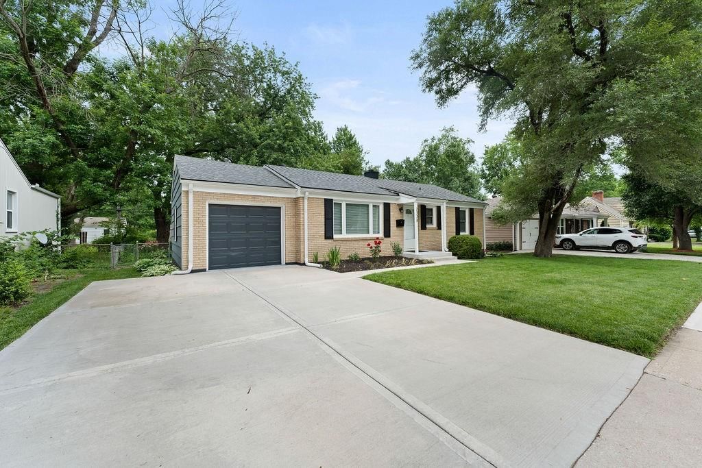 7339 Nall Avenue — photo 2