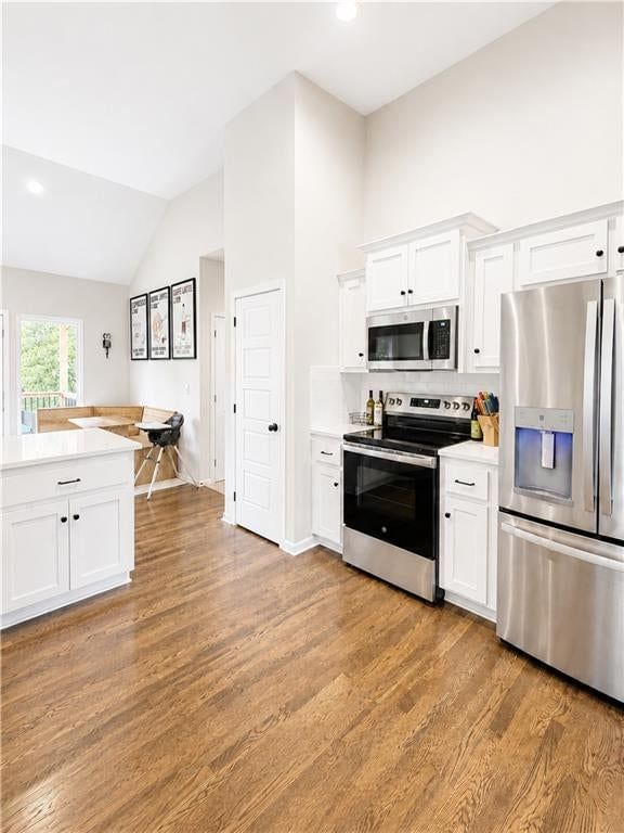 Photo 15 of 44 - 610 E 11th Street, Kearney, MO 64060