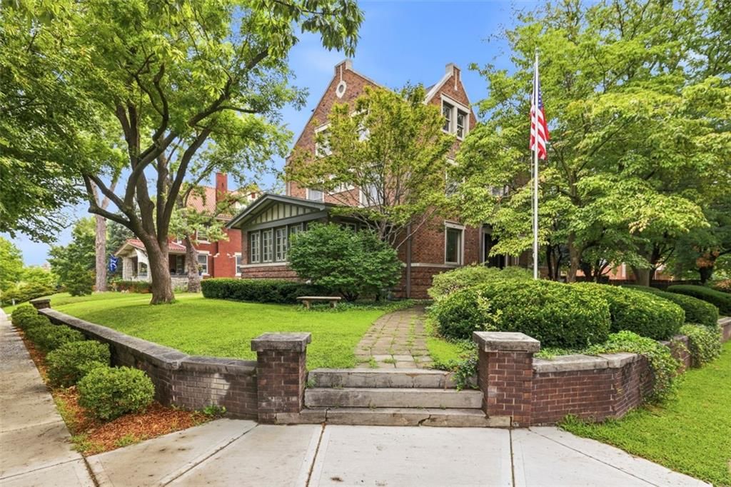 3681 Madison Avenue — photo 3