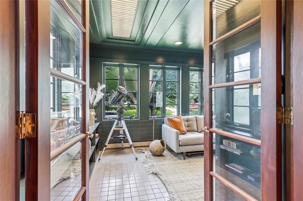 3681 Madison Avenue — photo 16