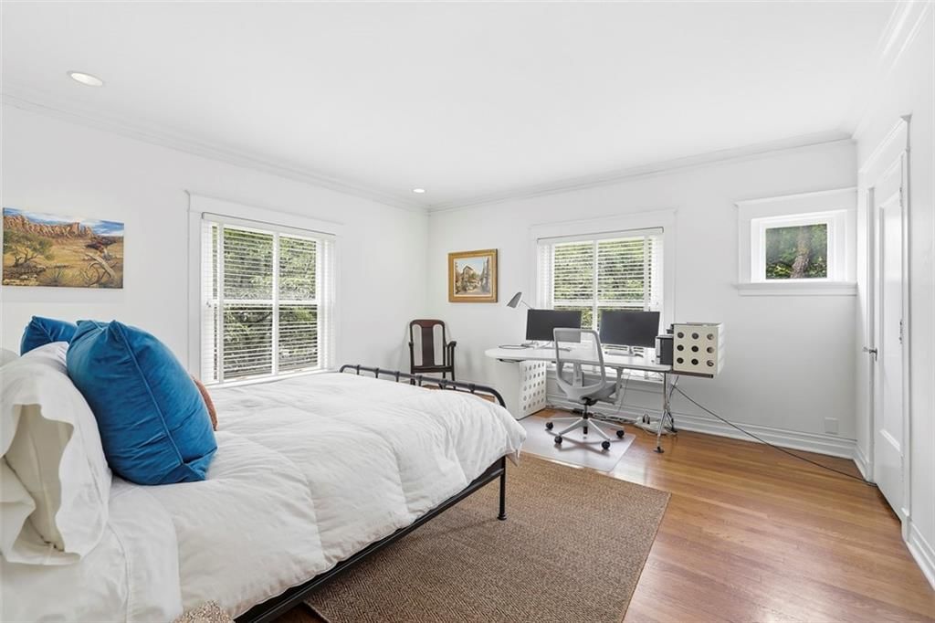 3681 Madison Avenue — photo 35