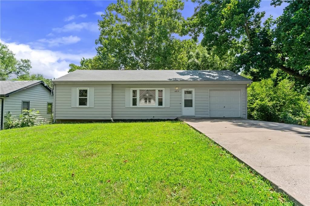 4819 NE 47TH Street — photo 3