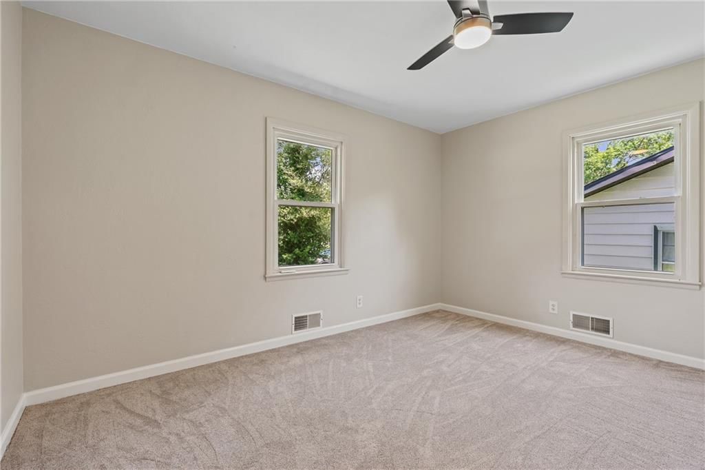 4819 NE 47TH Street — photo 10