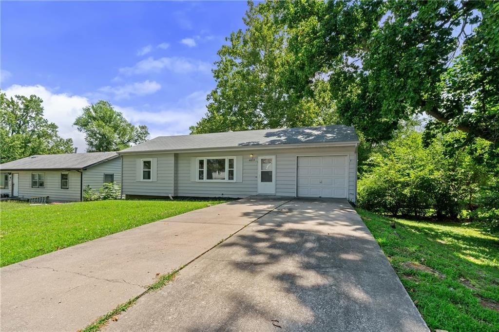 4819 NE 47TH Street, Kansas City, MO: listing photo 2