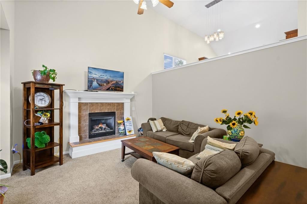 10201 N Willow Avenue — photo 5