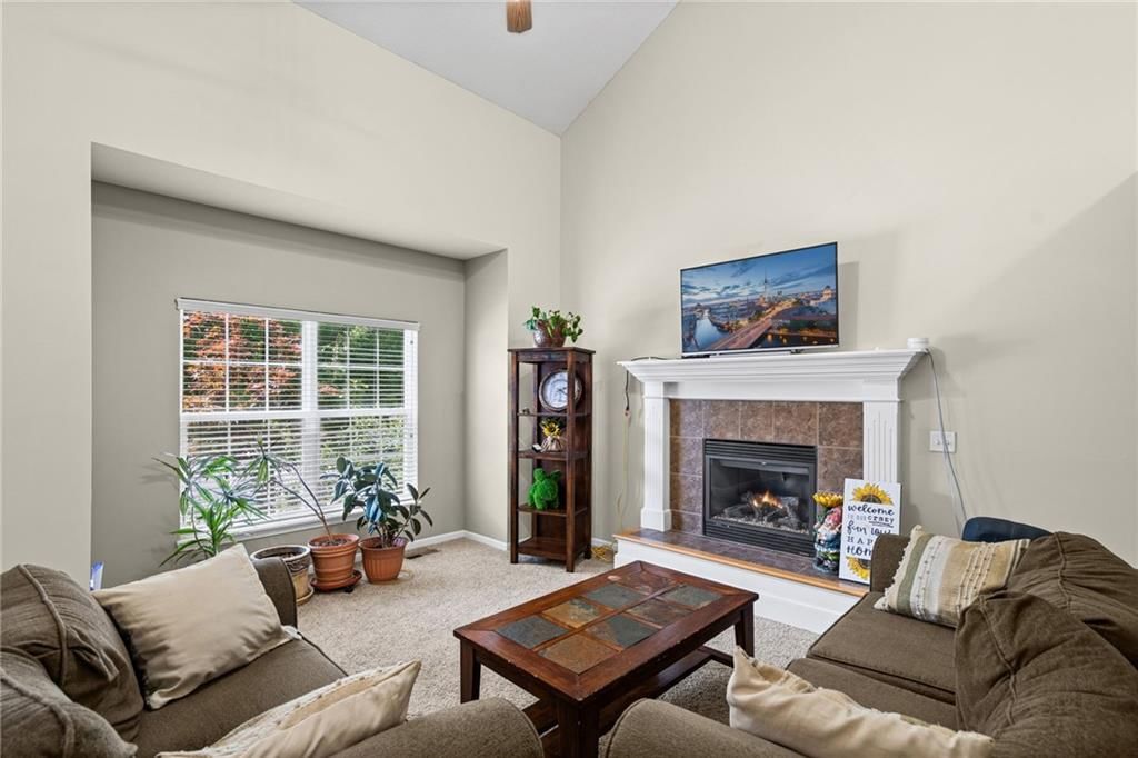 10201 N Willow Avenue — photo 6