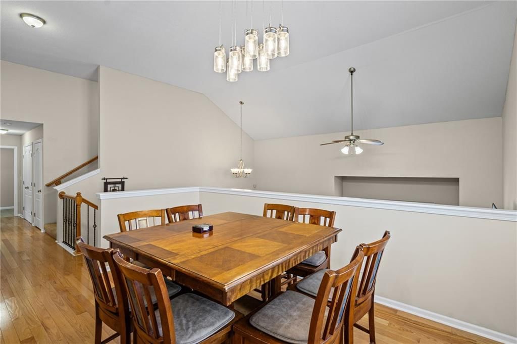 10201 N Willow Avenue — photo 12
