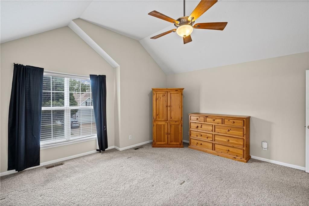 10201 N Willow Avenue — photo 18