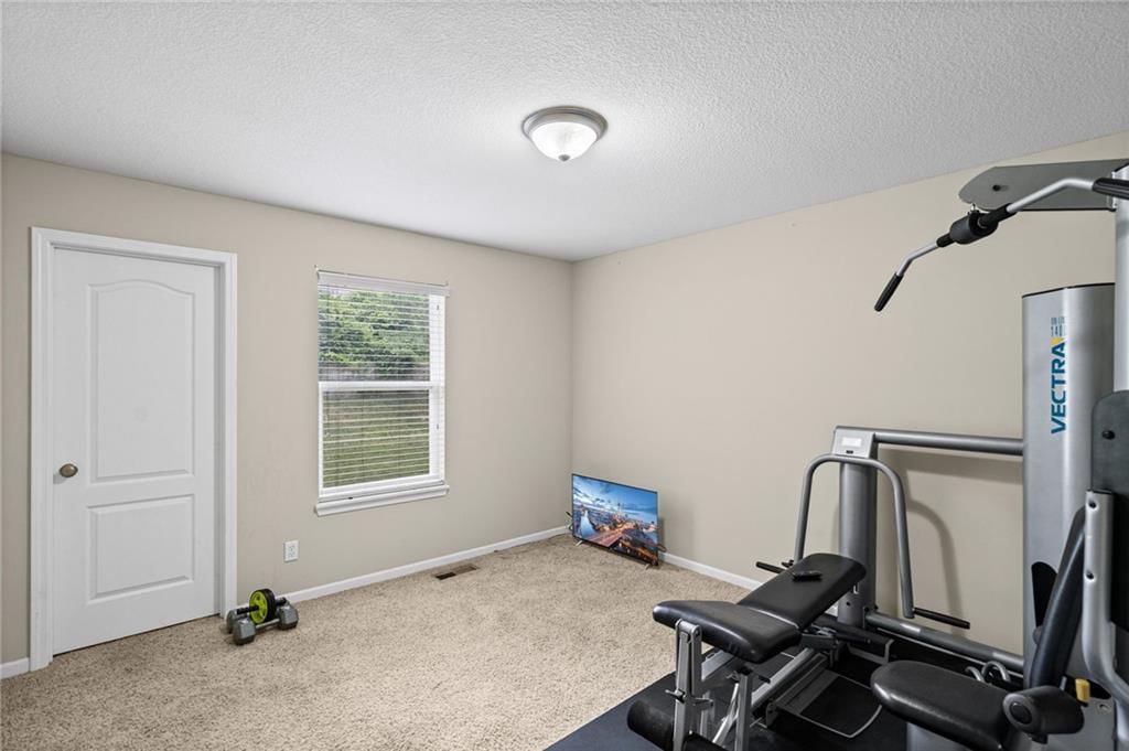 10201 N Willow Avenue — photo 28