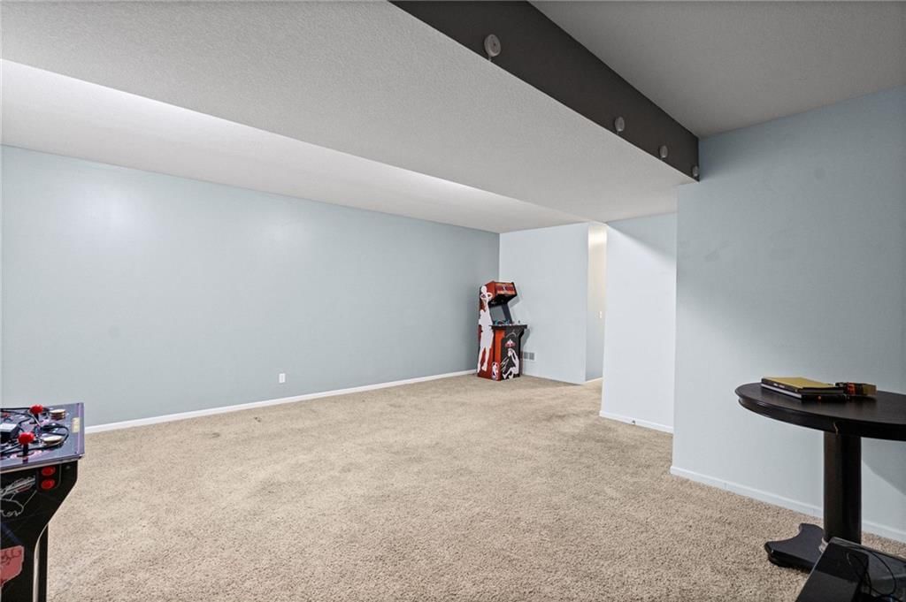 10201 N Willow Avenue — photo 34