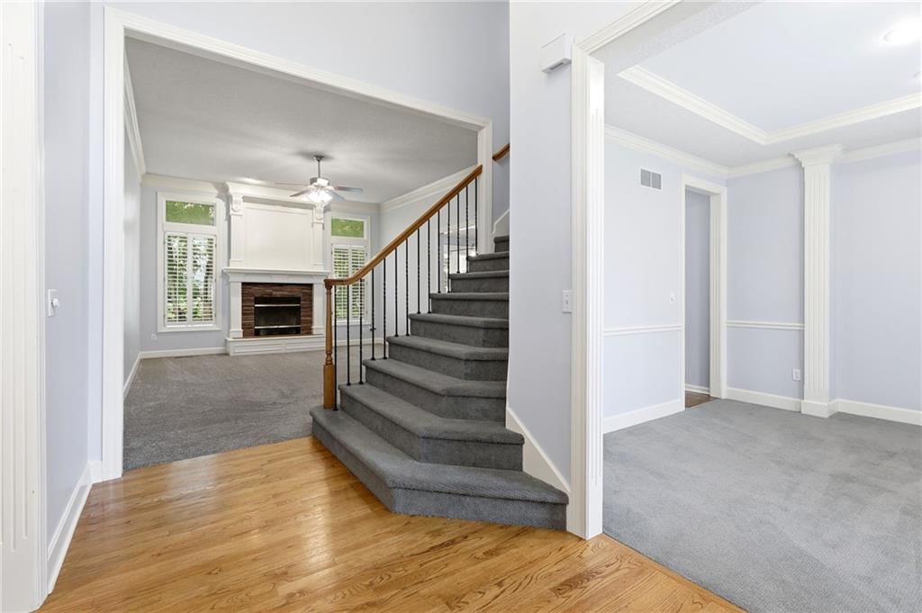 4714 W 139th Terrace — photo 3