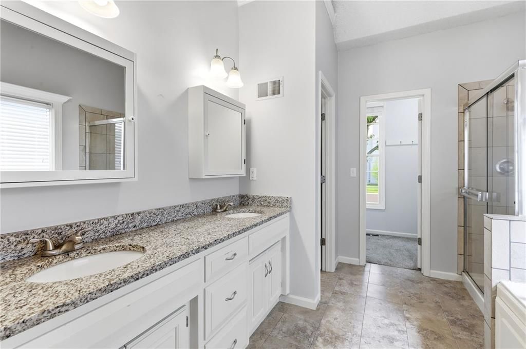 4714 W 139th Terrace — photo 17