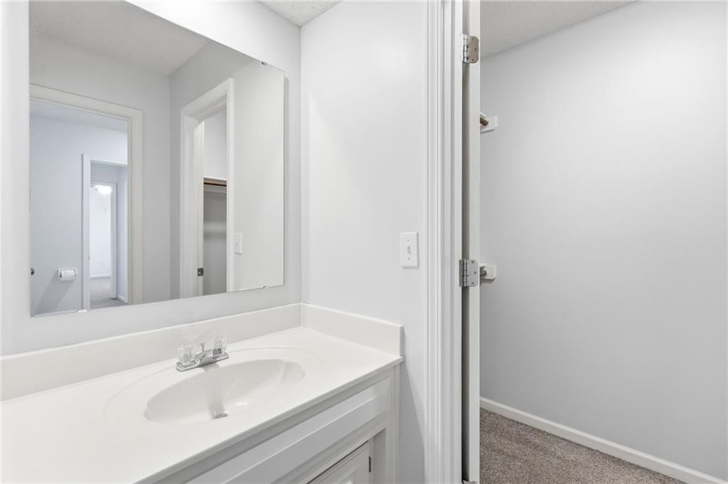 4714 W 139th Terrace — photo 30